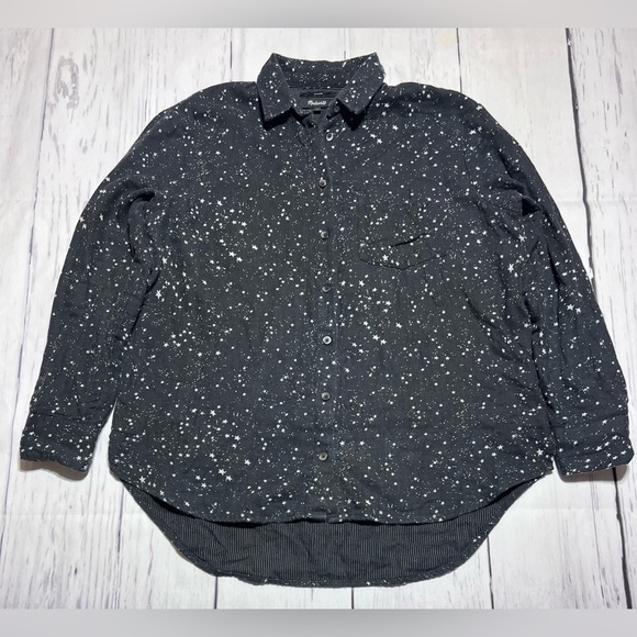 Madewell Oversized Ex-Boyfriend Button Down - Picture 2 of 6